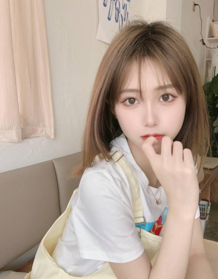 胸美水多 肤白貌美，身高一米六八